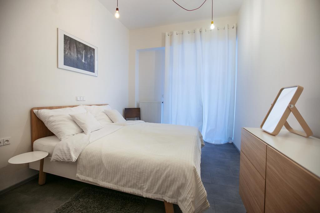 Apartments At The Blue Duckling Прага Екстериор снимка