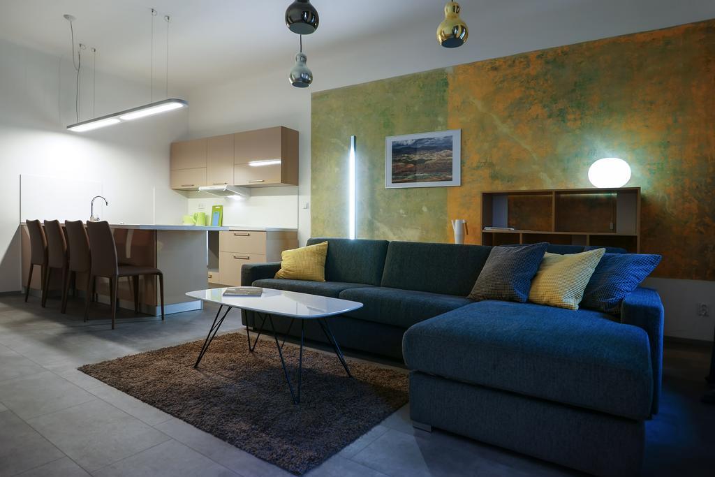 Apartments At The Blue Duckling Прага Екстериор снимка