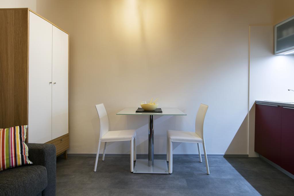Apartments At The Blue Duckling Прага Екстериор снимка
